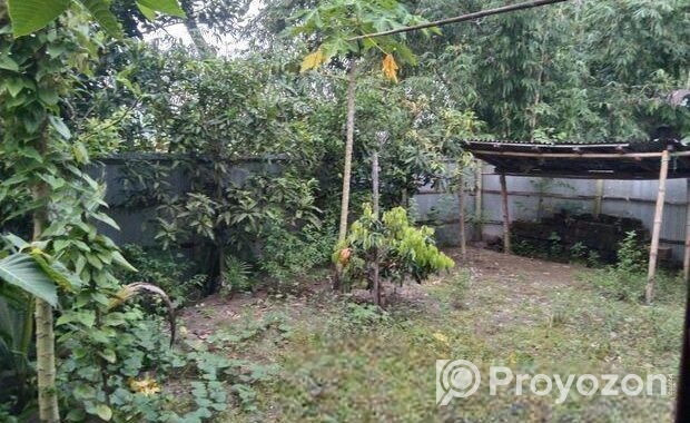 জরুরি প্রোয়জনে ৬ শত জমি বিক্রি করা হবে বাড়ি করার জন্য