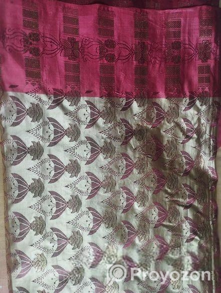 এটি একটি জামদানি শাড়ি