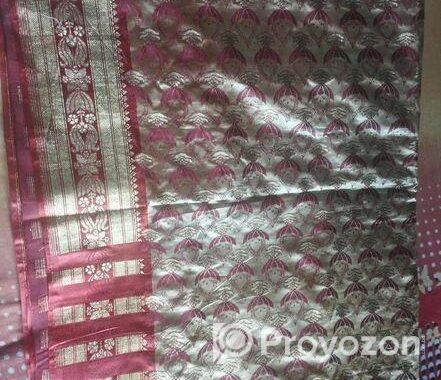 এটি একটি জামদানি শাড়ি