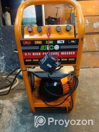 পানি হাইড্রোলিক মেশিন।