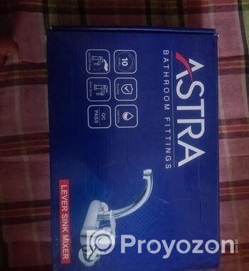 Axtra sink mixer