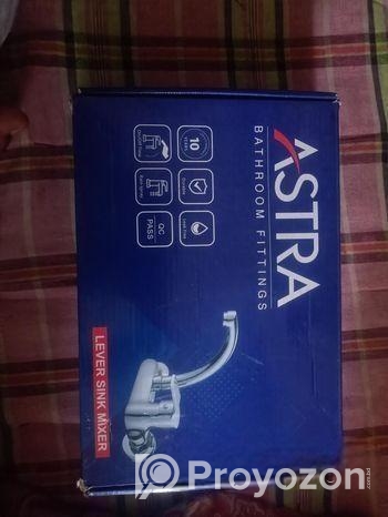 Axtra sink mixer