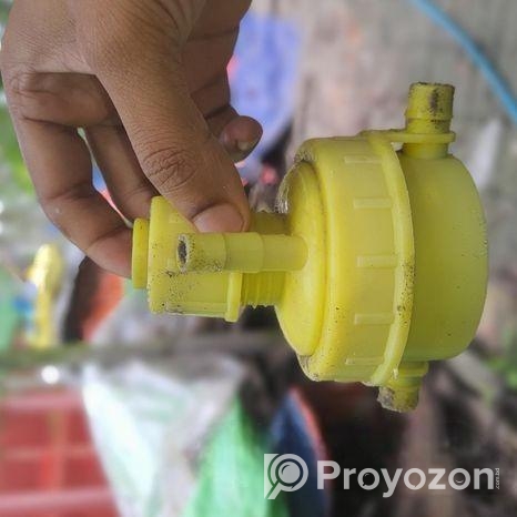 মুরগির পানির পাত্র