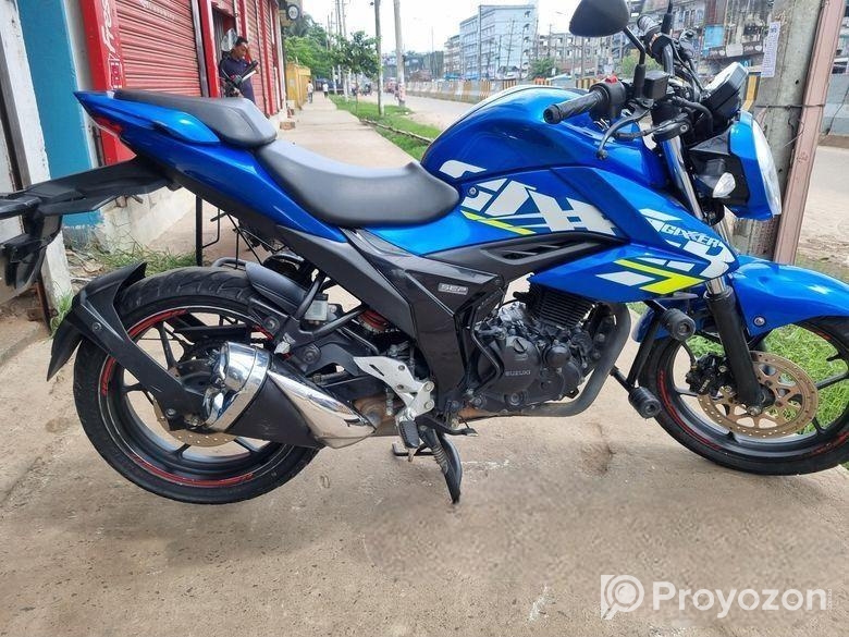 Suzuki Gixxer Dual Tone . 2022