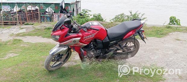 Yamaha Fazer . 2016