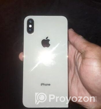 Apple iPhone X ‘ (Used)