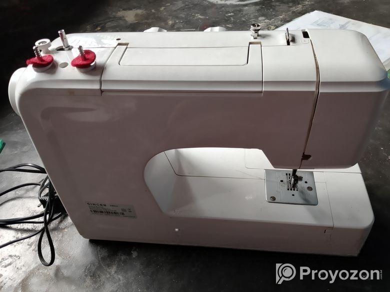 Singer SM024 Multi-functional Sewing Machine অল্প ব্যবহৃত,একদম নত