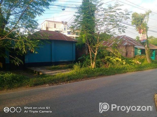 ১ টি ছাদ ঢালাই বাড়ি, ৩ টিন সেড ফ্লাট সহ মেইন রোডে বাড়ি বিক্রয় হবে