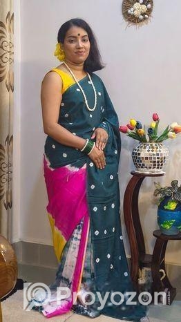 সিল্ক মোম বাটিক শাড়ি।