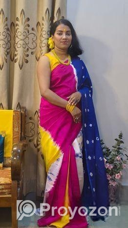 সিল্ক মোম বাটিক শাড়ি।