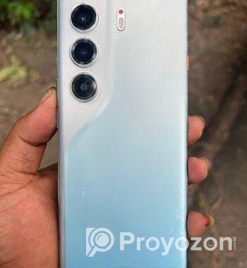 Tecno camon 40 pro (Used)