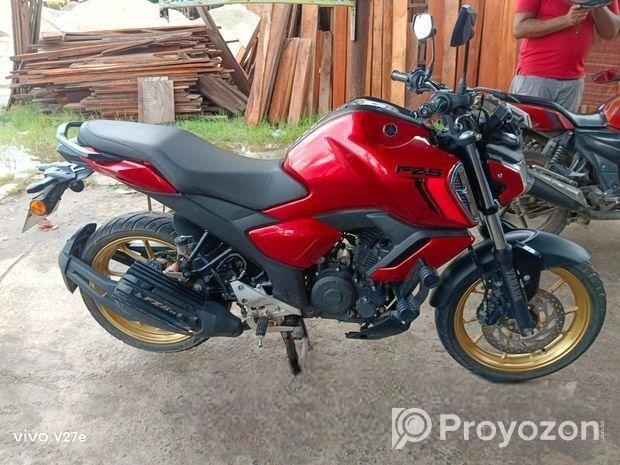 Yamaha Fzs V4 . 2024