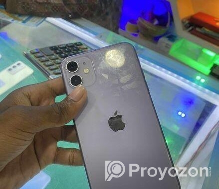Apple iPhone 11 . (Used)