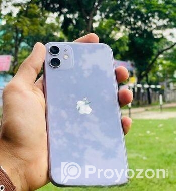 Apple iPhone 11 . (Used)