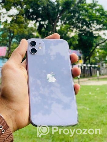 Apple iPhone 11 . (Used)