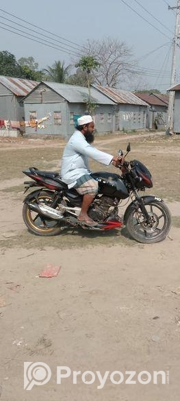 Bajaj Pulsar 150 . 2022