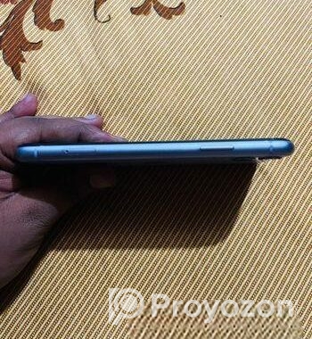 Apple iPhone 11 (Used)