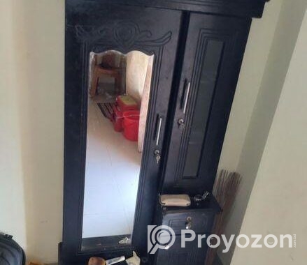 কাঠের শক্ত ও মজবুত ড্রেসিং টেবিল