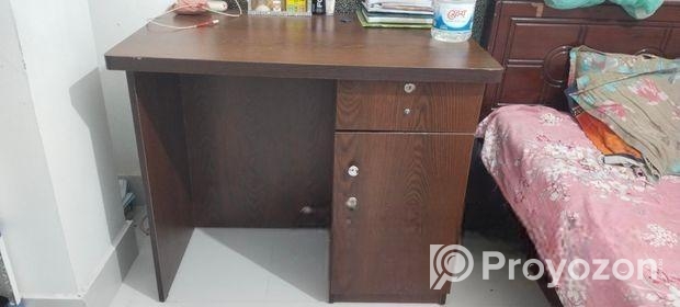টেবিল বেড এবং মেটেস্র