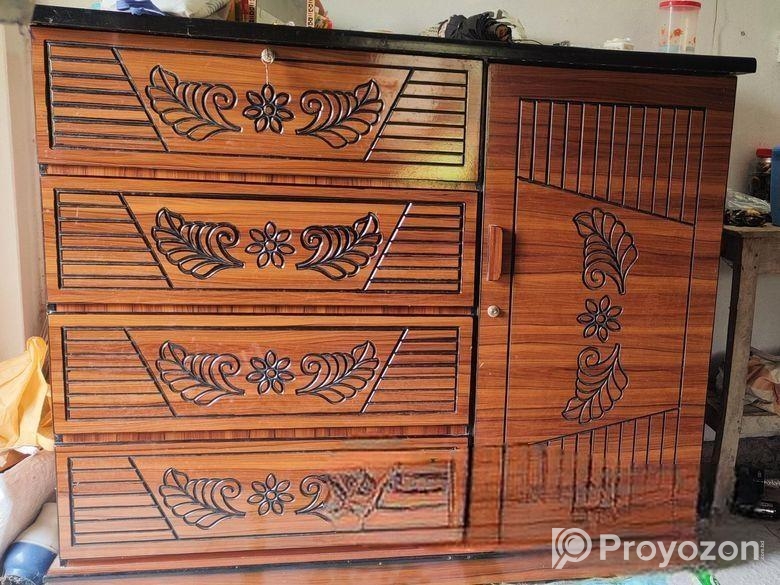 Wardrobe new Condition