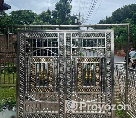 এখানে Ss. Ms. and Thai glass. সব ধরনের কাজ করা হয়
