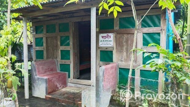 বাড়িসহ মূল্যবান জমি বিক্রয়