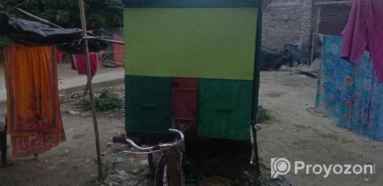 ঝাল মুড়ির টং দোকান