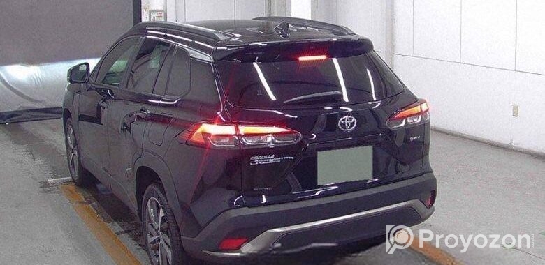 Toyota Corolla Cross Z Black 5/12 km 2025