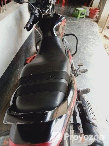 Bajaj Discover 125 Motorbik 2010