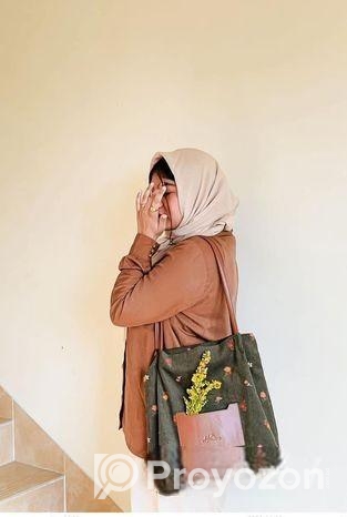 টোট ব্যাগ