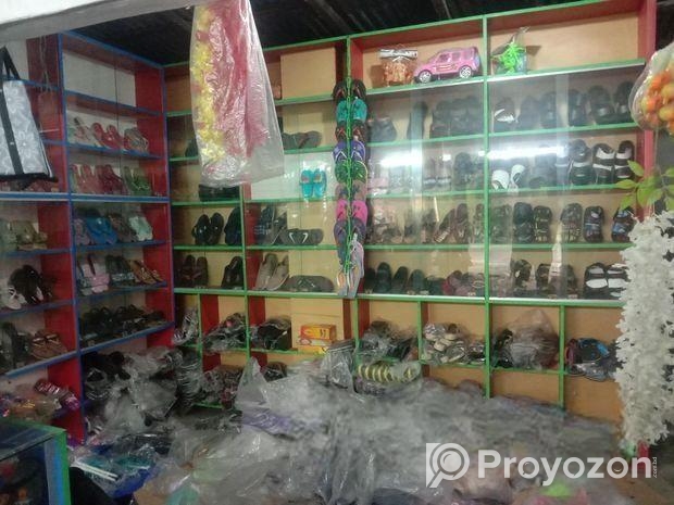 কসমেটিক জুতা সহ মালা মাল বিক্রয় করা হইবে