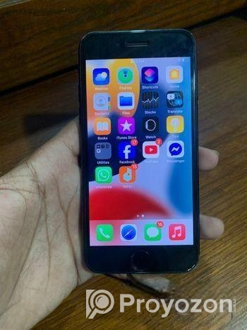 Apple iPhone 7 . (Used)