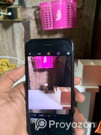 Apple iPhone 7 . (Used)