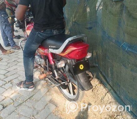 Hero HF Deluxe ` 2022