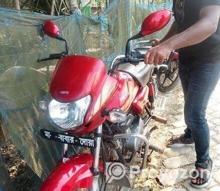 Hero HF Deluxe ` 2022