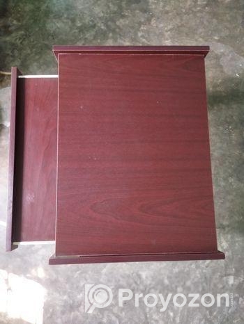 ৩টি কম্পিউটার টেবিল বিক্রয় করা হইবে।