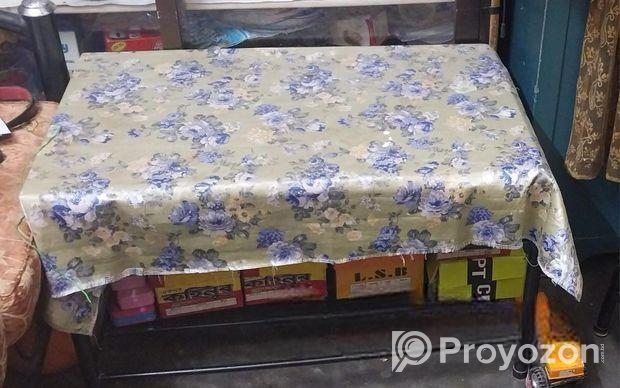 সোফা সেট টি সেল হবে কোন সমস্যা নাই ফোম সহ করা হবে।