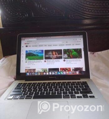 Macbook pro (i7)
