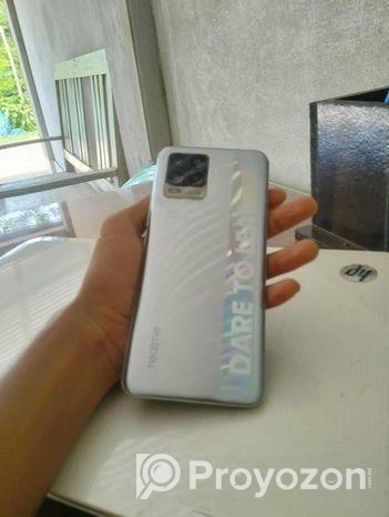 Realme 8 . 128/8 (Used)