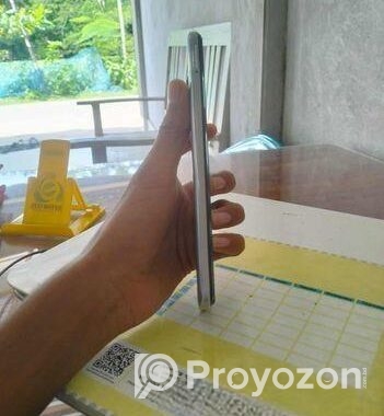 Realme 8 . 128/8 (Used)