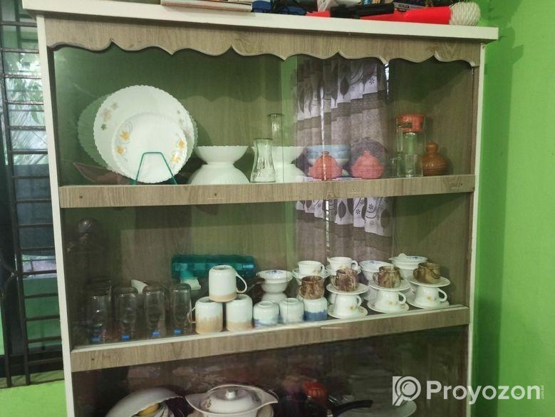 শোকেস বিক্রি হবে