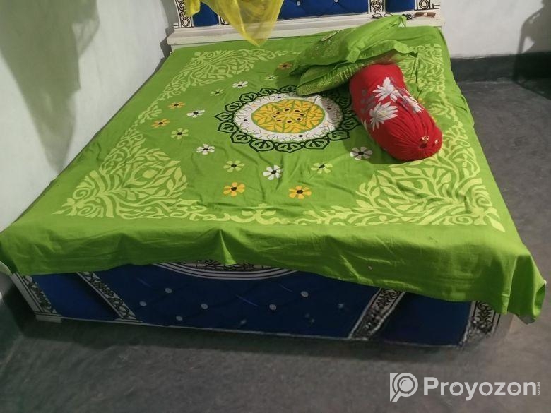 একদম নতুন খাটের মত