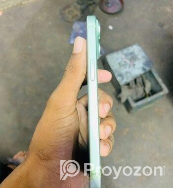 Apple iPhone 15 (Used)