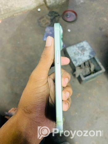 Apple iPhone 15 (Used)