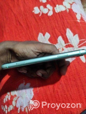 Apple iPhone 11 (Used)