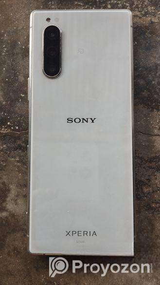 Sony Xperia 5 IV ফোনটি চলমান রয়েছে। (Used)