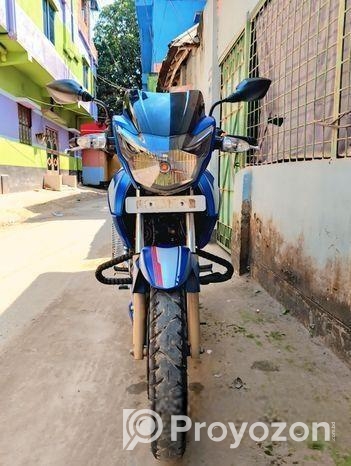 TVS Apache RTR 160 . 2022