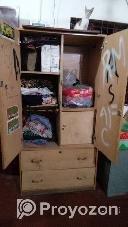 আলমারি বিক্রয়