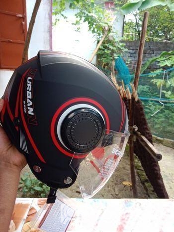 হেলমেট টা বিক্রি হবে, কারো লাগলে ইনবক্স অথবা যোগাযোগঃ