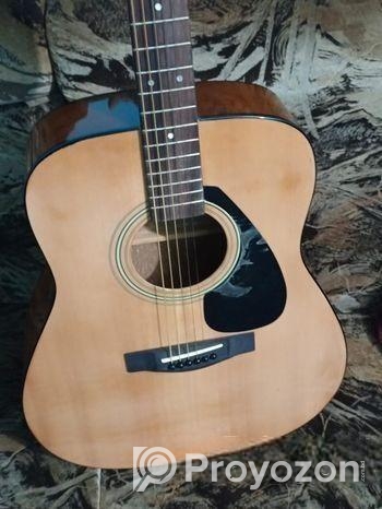 YAMAHA F310 Acoustic Guitar